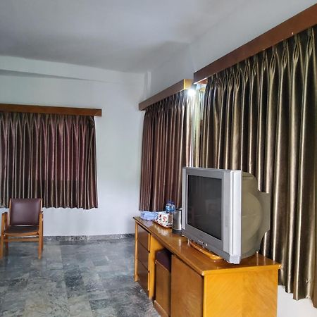 Hotel Kumala Samudra Cikakak Экстерьер фото